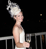 Diner en Blanc auf dem Wehrsteg - Praterinsel am 19.07.2016  (©Foto: Marikka-Laila Maisel)